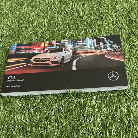 2021 Mercedes-Benz CLA 250 Owners Manual (CLA250 4MATIC, CLA250 Base 2.0L) - Picture 3 of 13